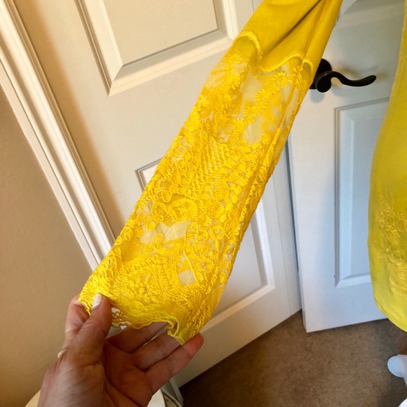 Gorgeous Veiled Brocade Long Sleeve Yellow Shift - Picture 4 of 7